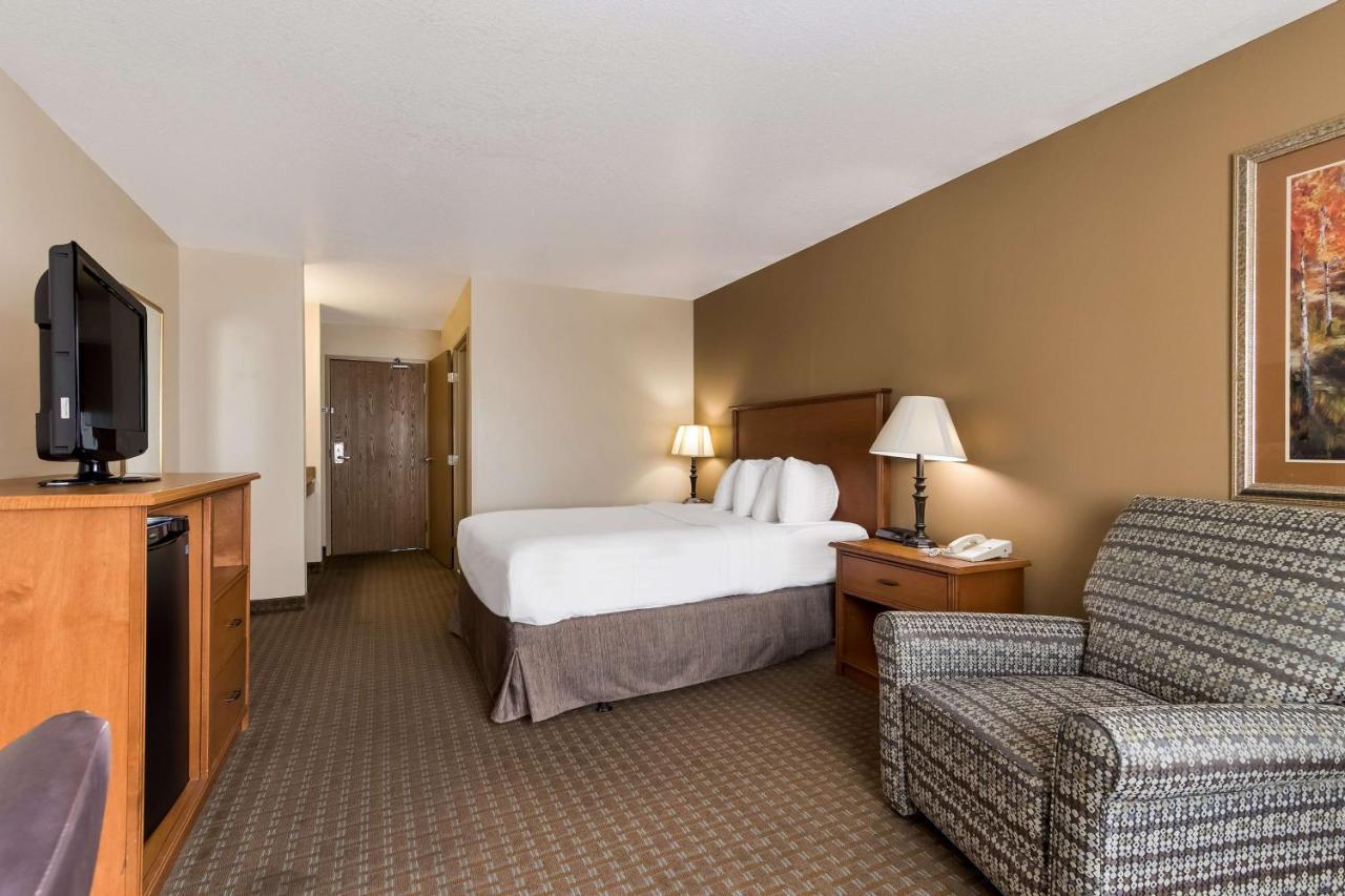 Best Western Empire Towers Sioux Falls Exterior photo